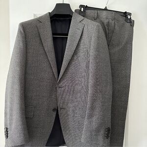 Suitsupply Mid-Grey Houndstooth 2 Piece Suit - Size 38S